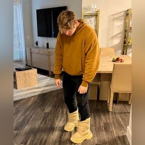 🔥 NSLTD BOOTS SIZE 7 WOMANS 9 EURO 40 NIB 2 LEFT